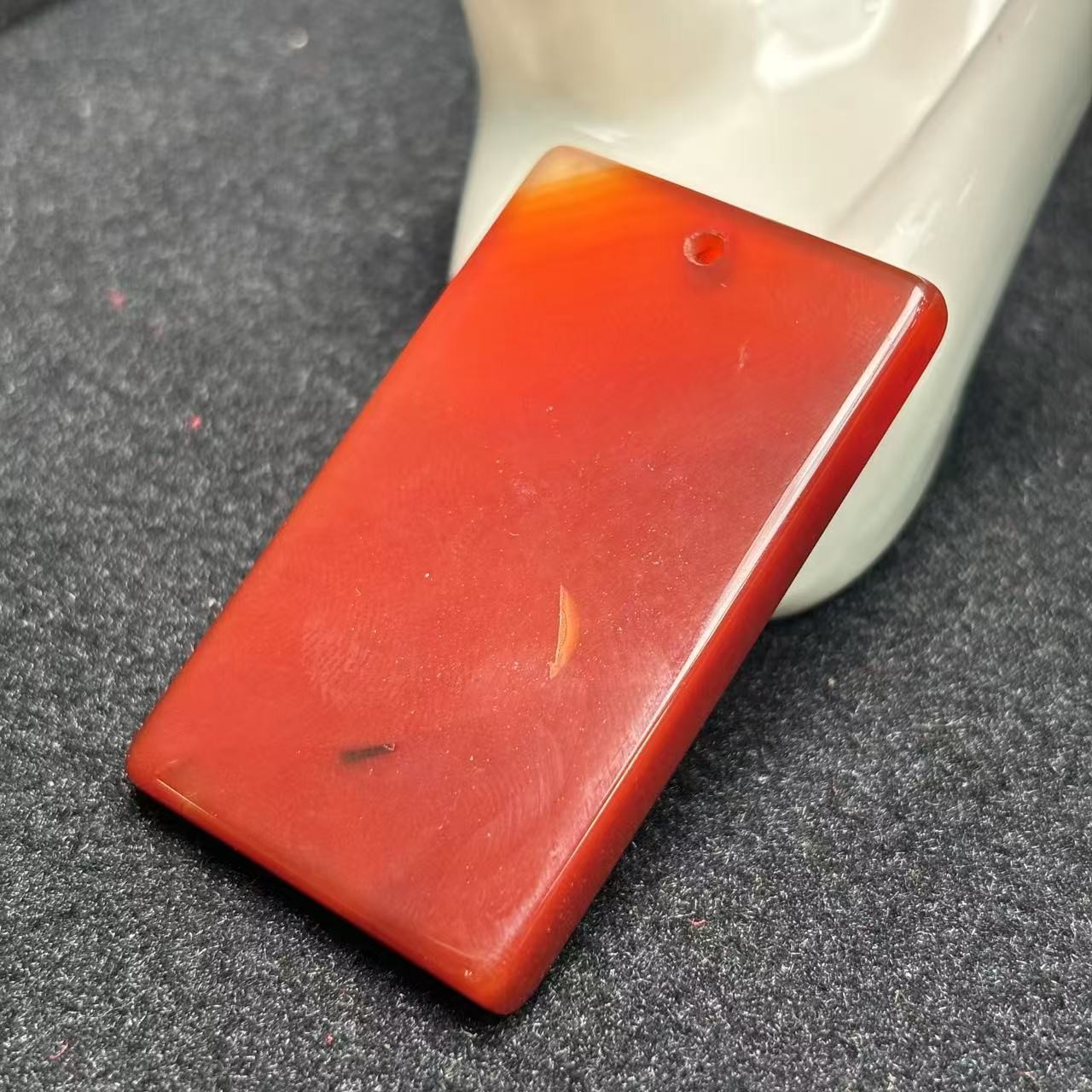 S8014【BBF】火烧云战国红玛瑙无事牌吊坠配绳-多样性只发一件