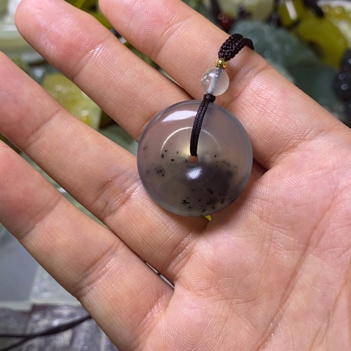 岫玉岫玉颈饰未镶嵌