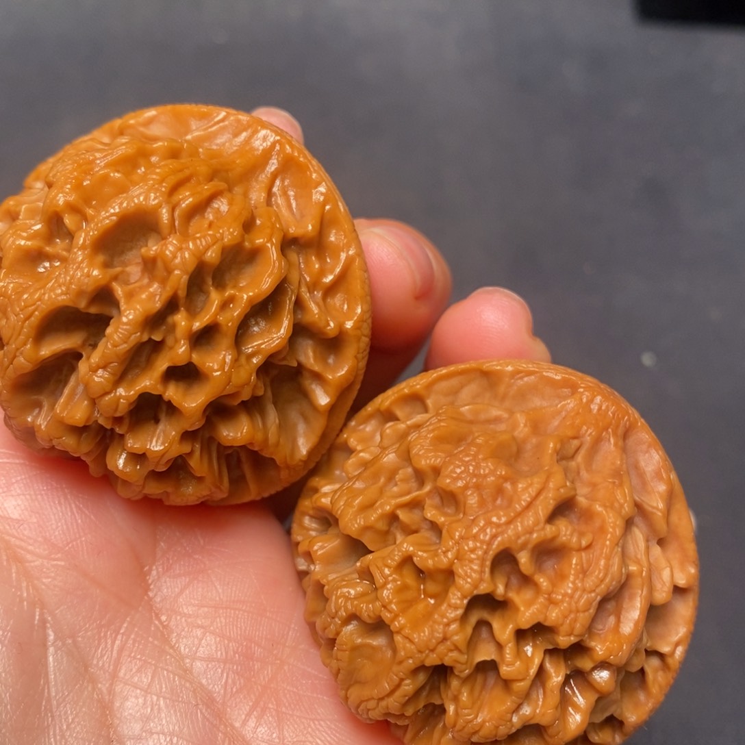 文玩核桃把件秦岭核桃