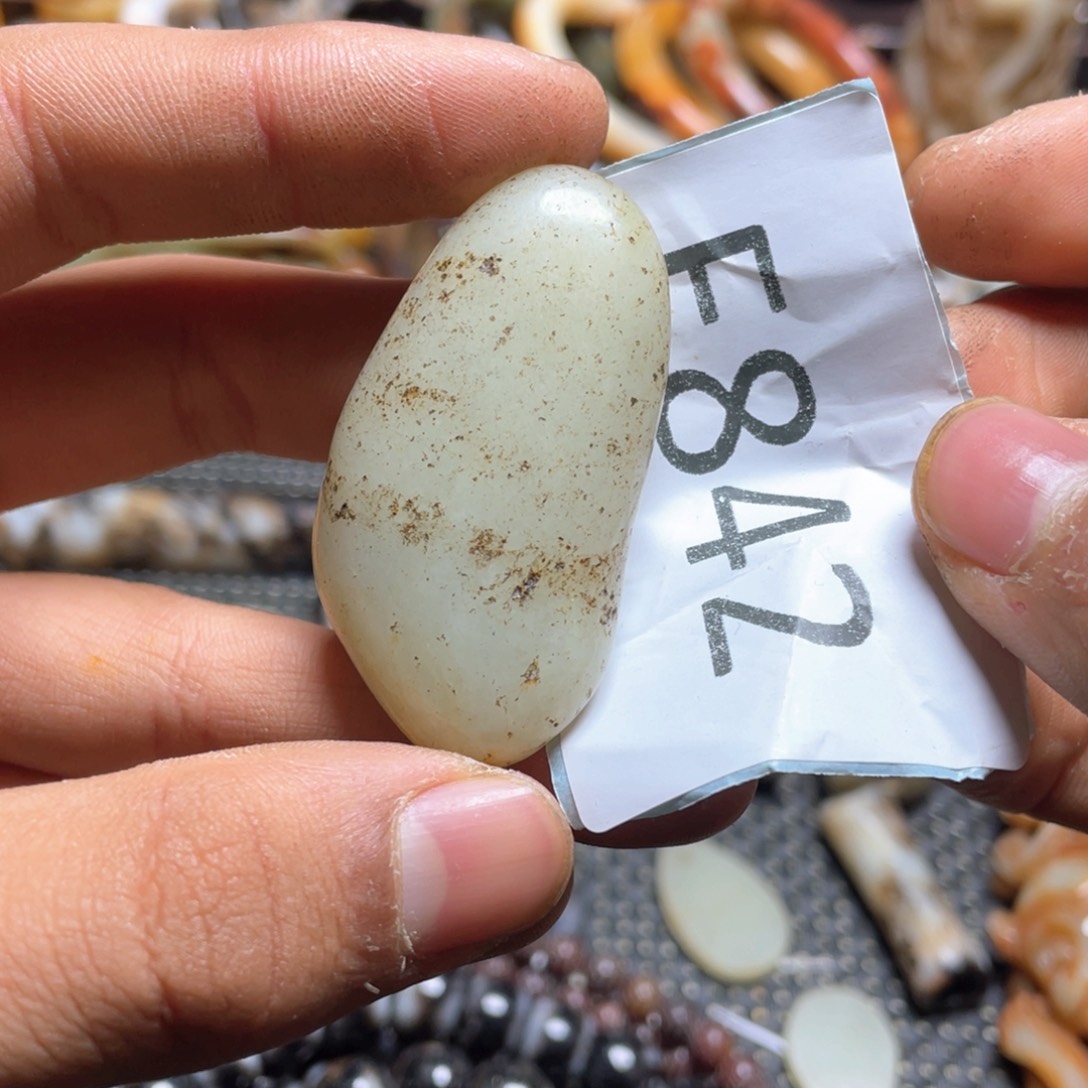 和田玉（糖玉）挂件未镶嵌