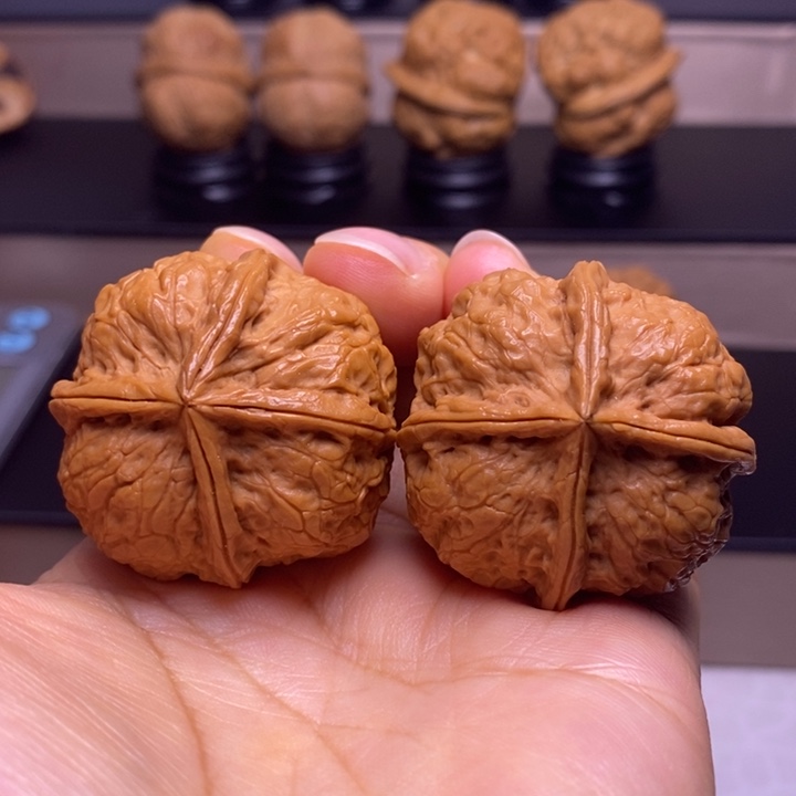 文玩核桃把件四楞62