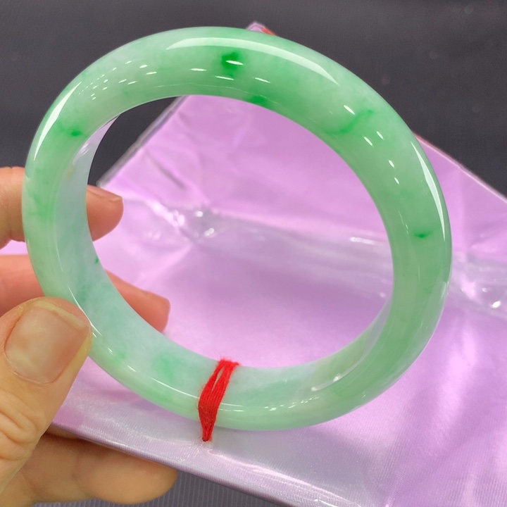 翡翠未镶嵌手镯正圈59