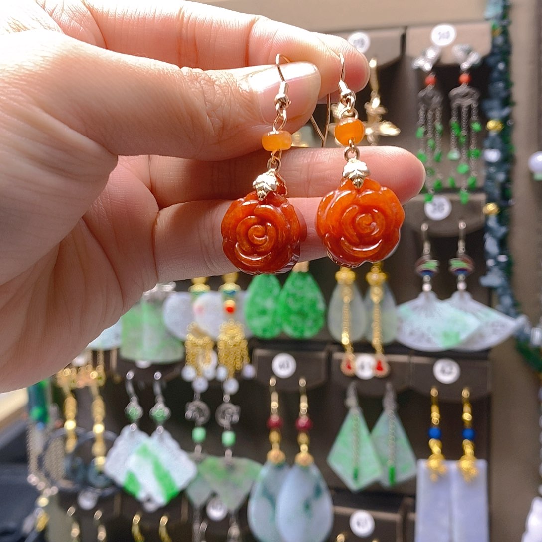 未镶嵌翡翠耳饰翡翠