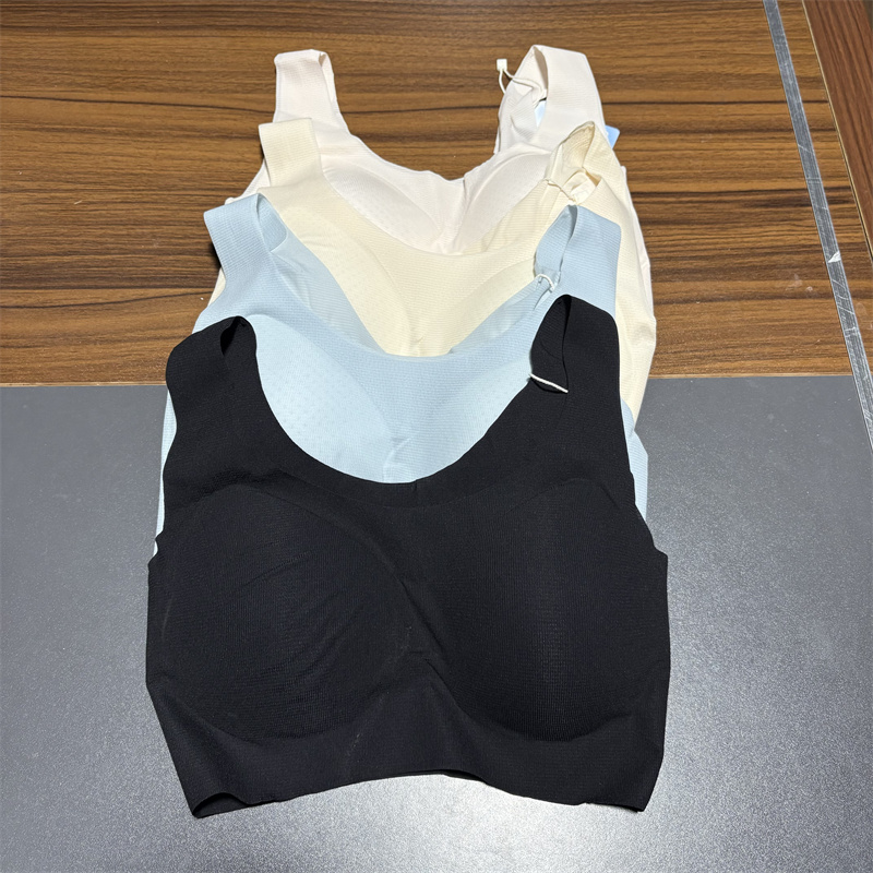 女宽肩带背心洞洞杯舒适无痕美背3923