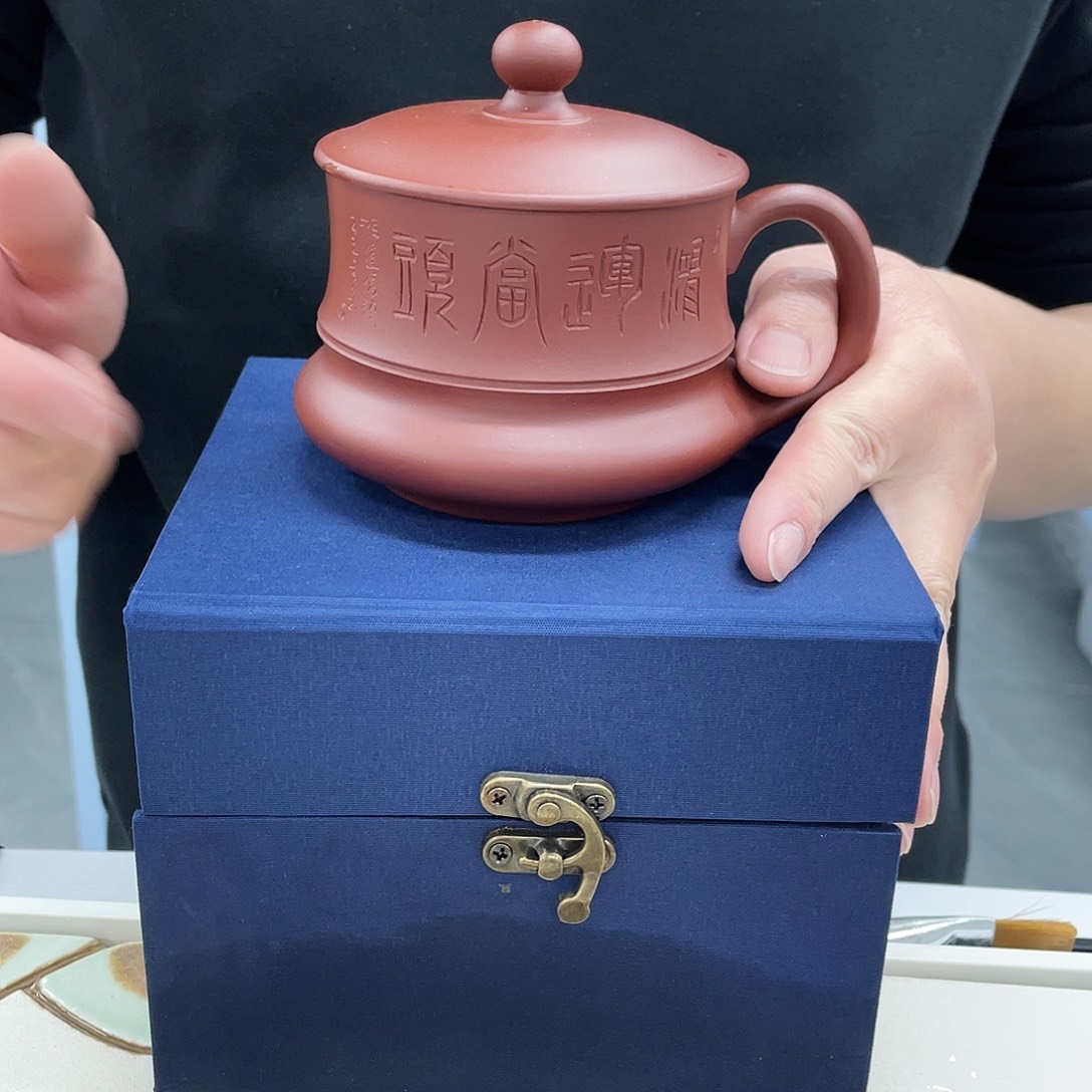 茶杯紫砂鸿运当头