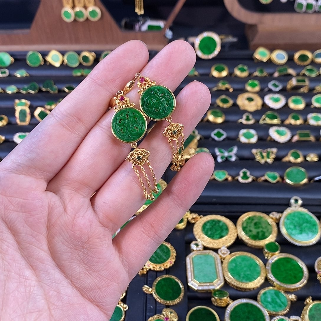 白***雪翡翠银S925镶嵌吊坠(不含链)缅甸翡翠耳饰