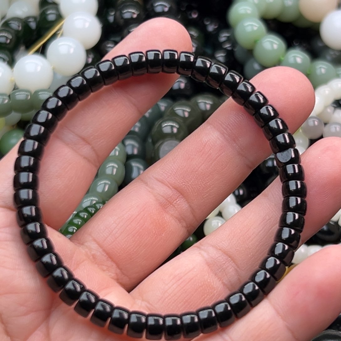 和田玉手链未镶嵌