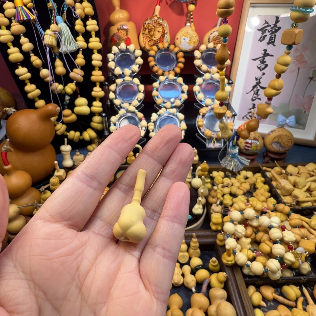 欢****金蝉1，，，，，，，，，，，，，，，