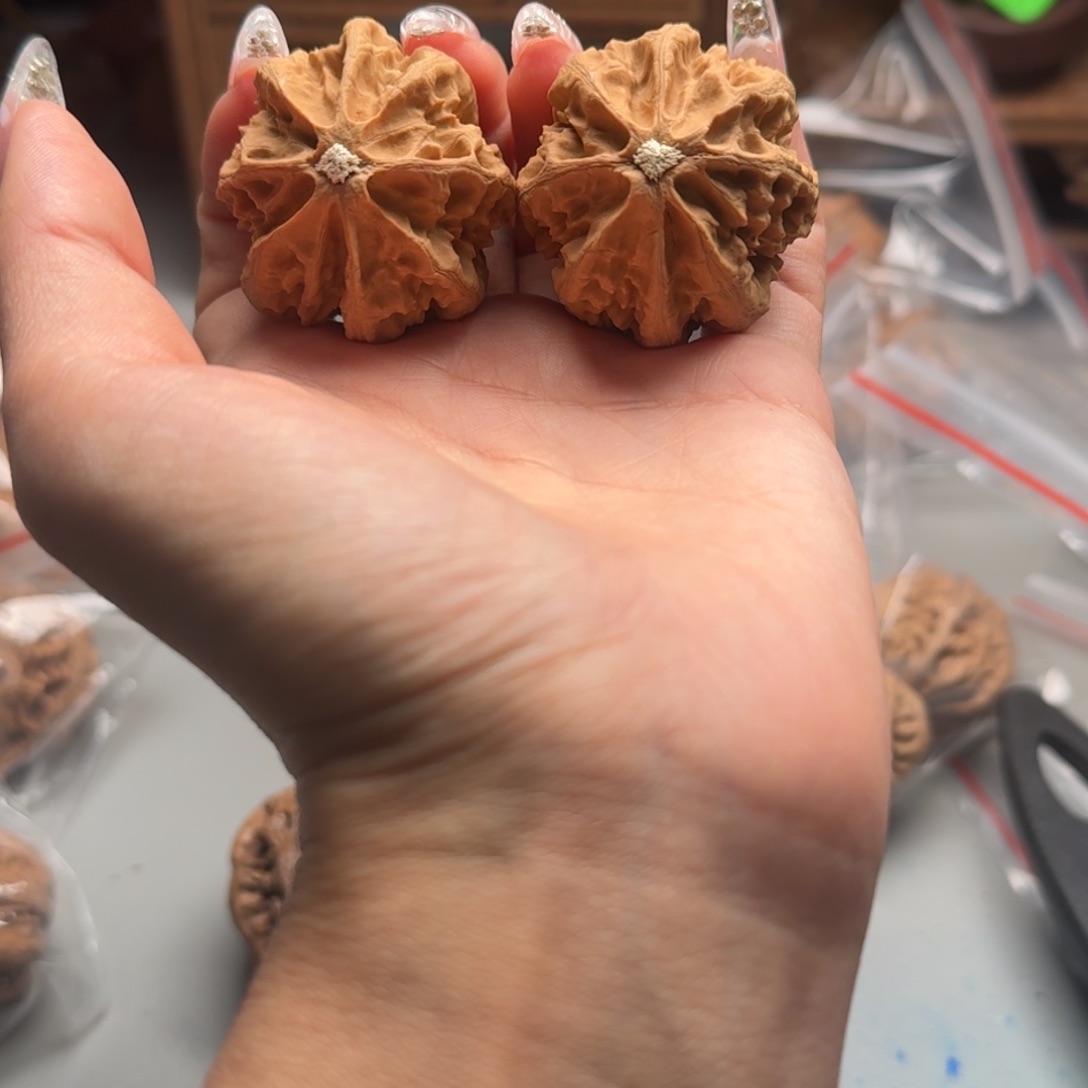 文玩核桃把件关东木子楸百核127