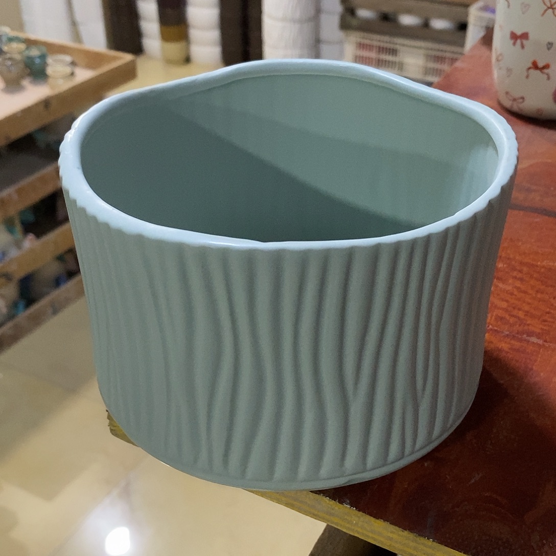 摆件陶盆有孔 瑕疵介意勿拍