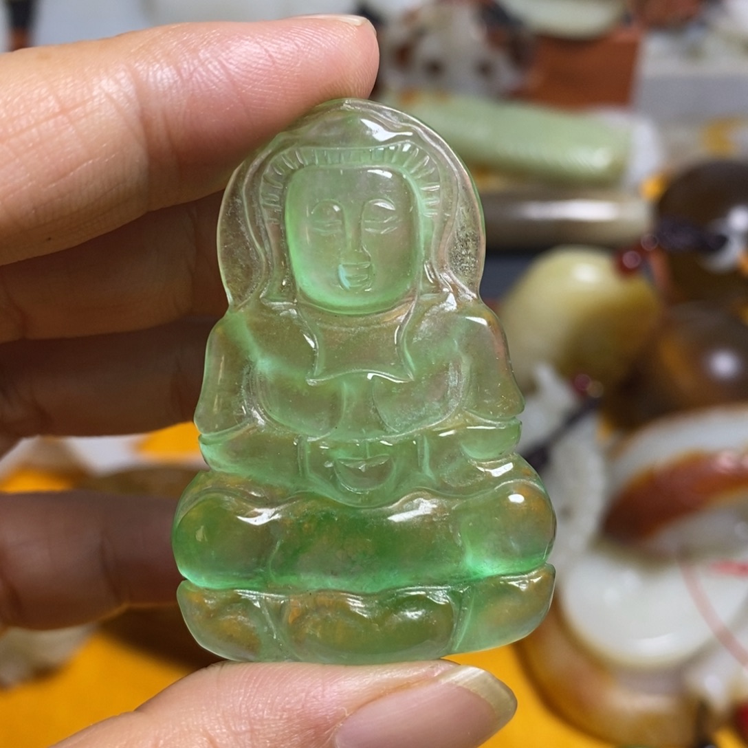 颈饰未镶嵌和田玉（糖玉）