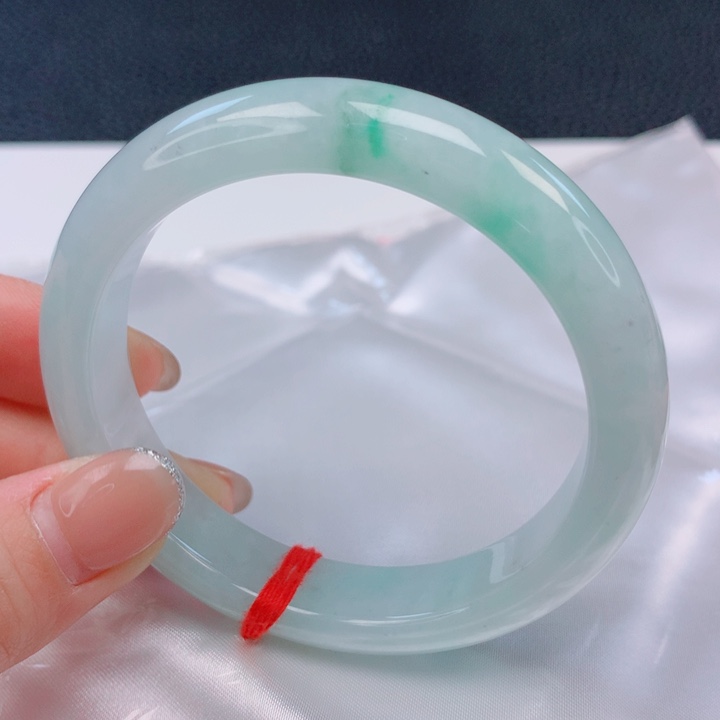 翡翠未镶嵌手镯58圈口