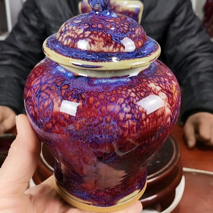 尚峰钧窑作品茶叶罐