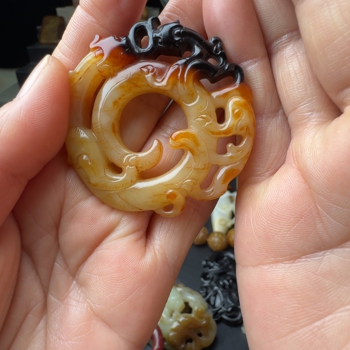 李***.大理石磁石世界咯哦物业物业是事实