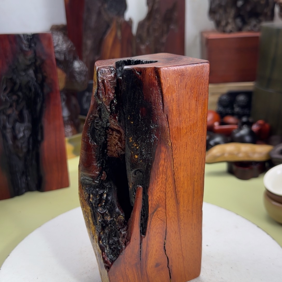 大果紫檀（缅甸花梨）用****)