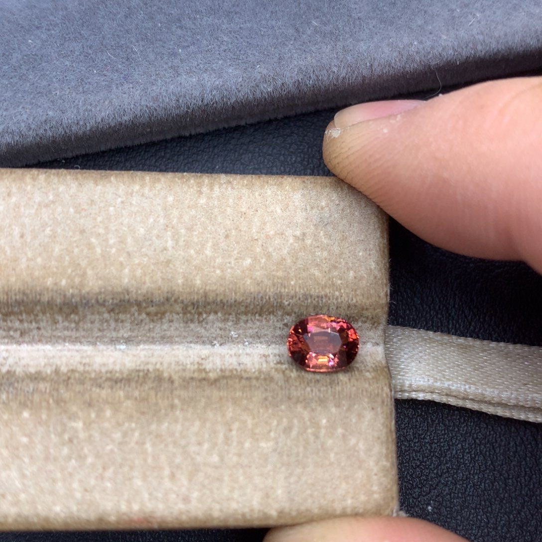 未镶嵌裸石碧玺1ct全净