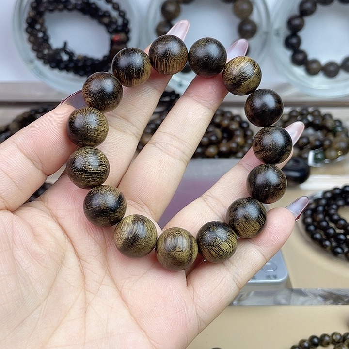 沉香手串折**?越南芽庄白奇玉化留疤嘤子虎斑