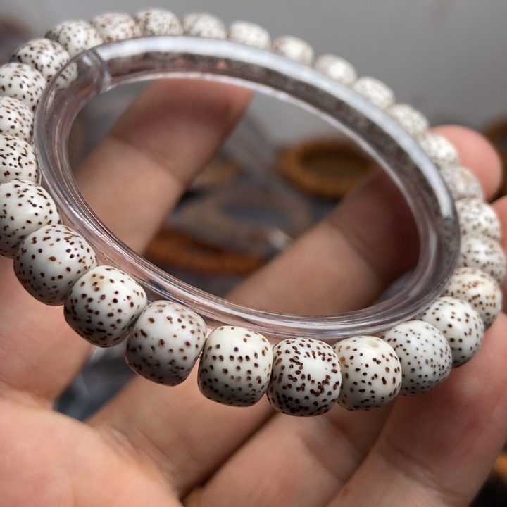 星月菩提吊坠不会因为时间不