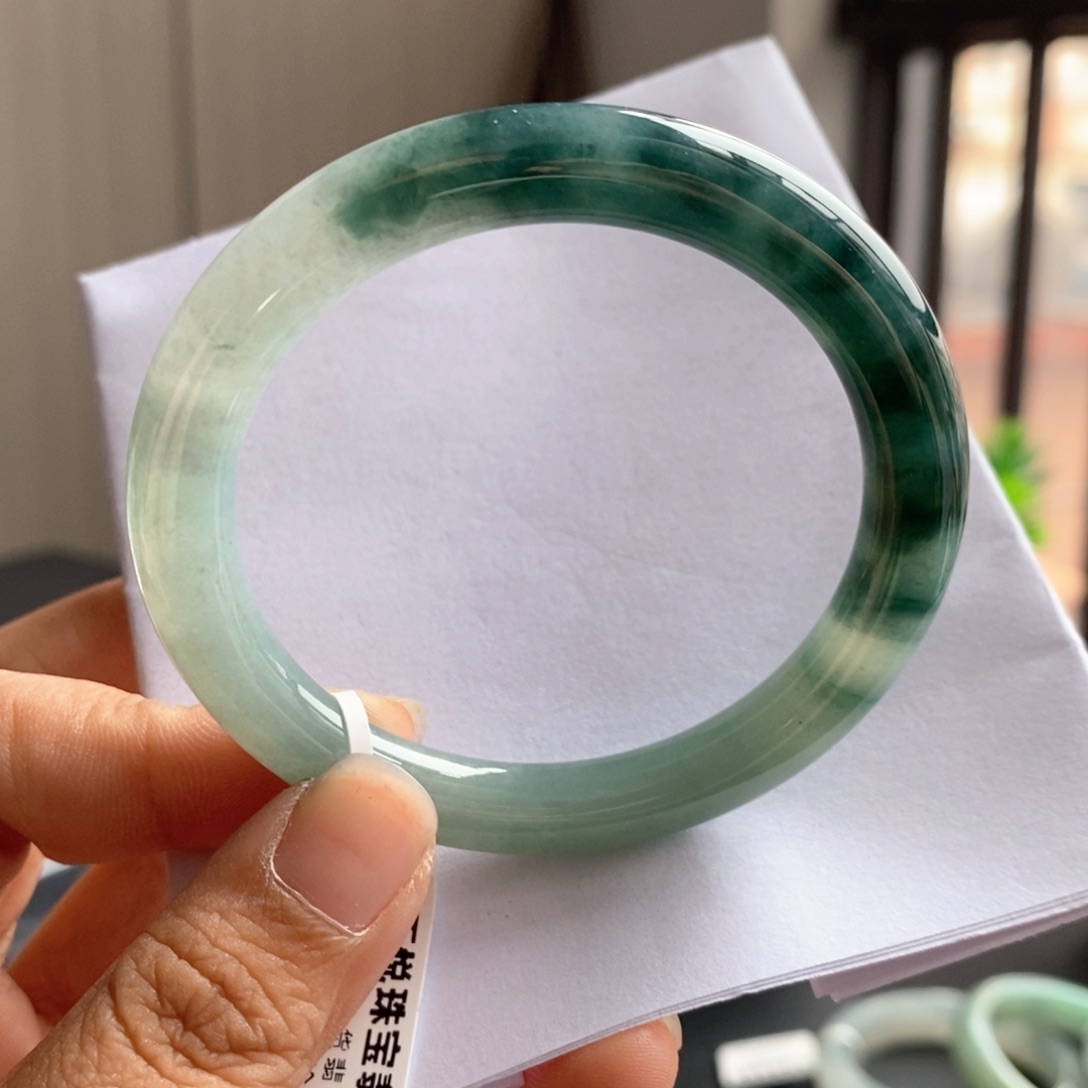 翡翠手镯未镶嵌69号52.1-7.8-8.5