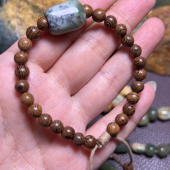 岫岩河磨玉（透闪石质玉）未镶嵌颈饰