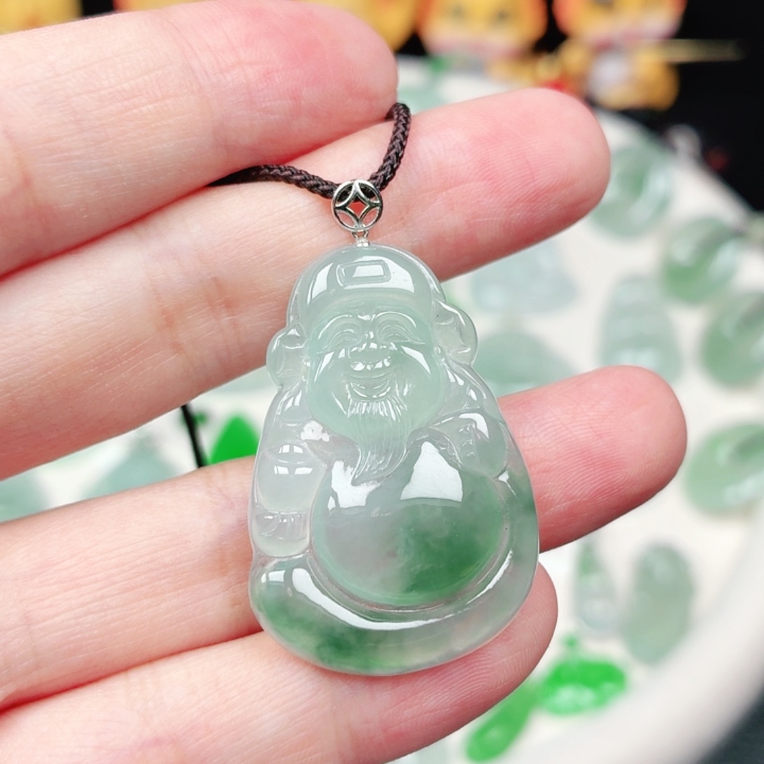 翡翠18K金镶嵌颈饰缅甸天然A货翡翠