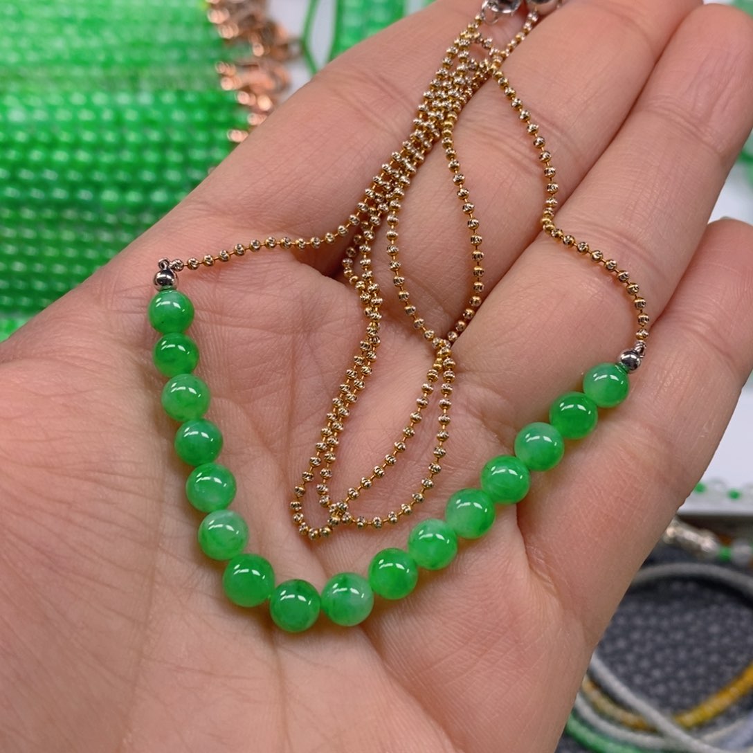 翡翠颈饰18K金镶嵌冰种阳绿圆珠项链5.8m' m
