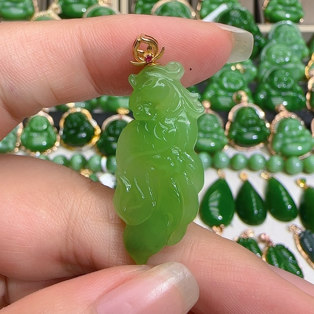 和田玉（碧玉）吊坠(不含链)18K金镶嵌