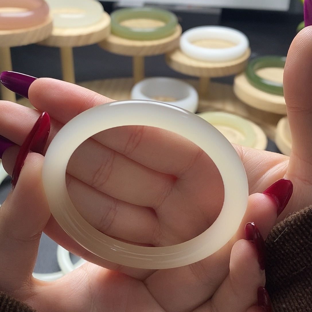 黄***桃56+圈口藕粉色美人条手镯