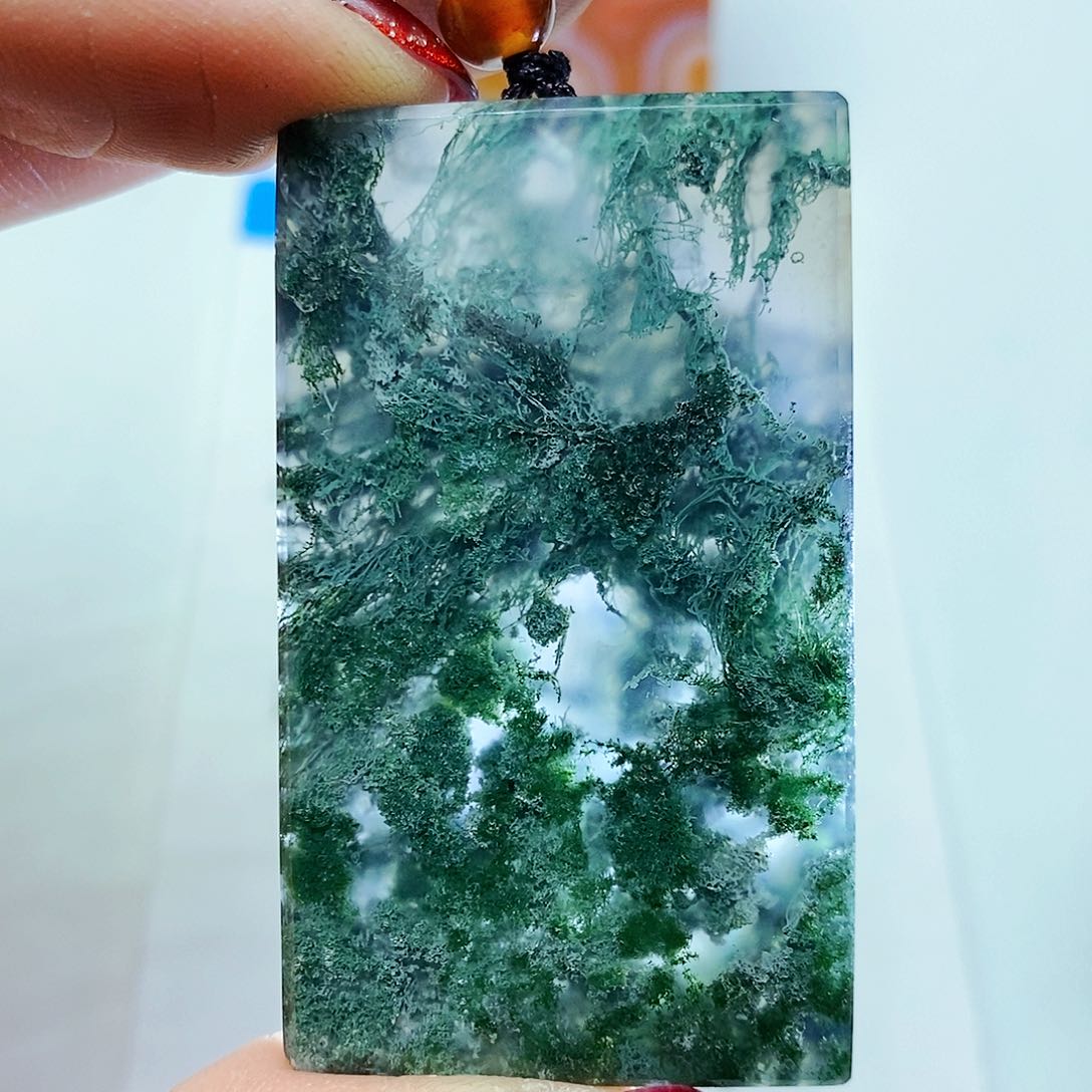 玛瑙/玉髓颈饰未镶嵌?