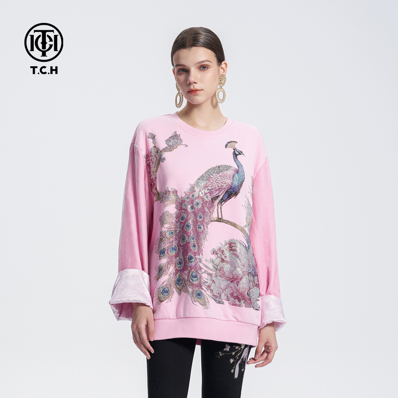 山东-TCH新中式烫钻孔雀休闲时尚圆领拼接袖粉色卫衣女T72C116108