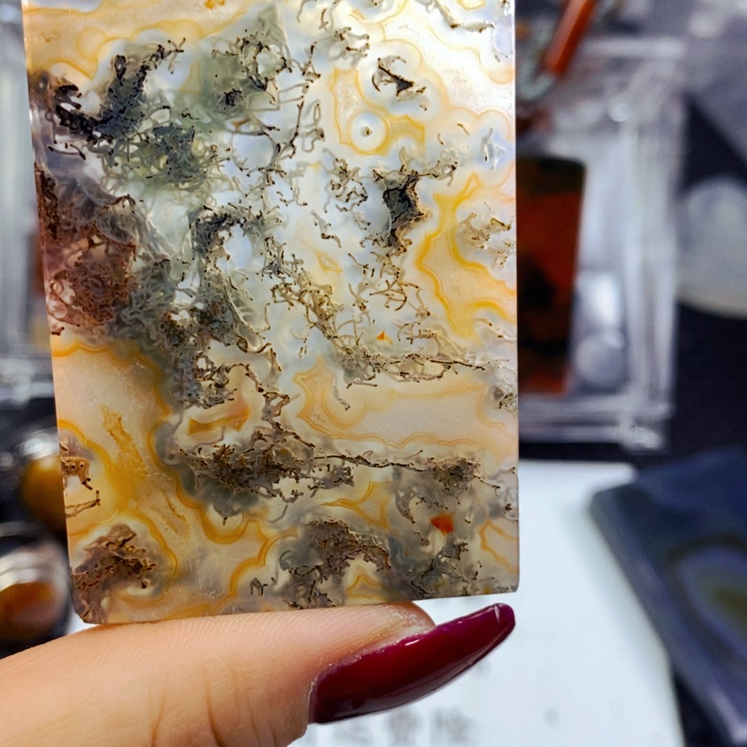 玛瑙/玉髓颈饰未镶嵌许****》