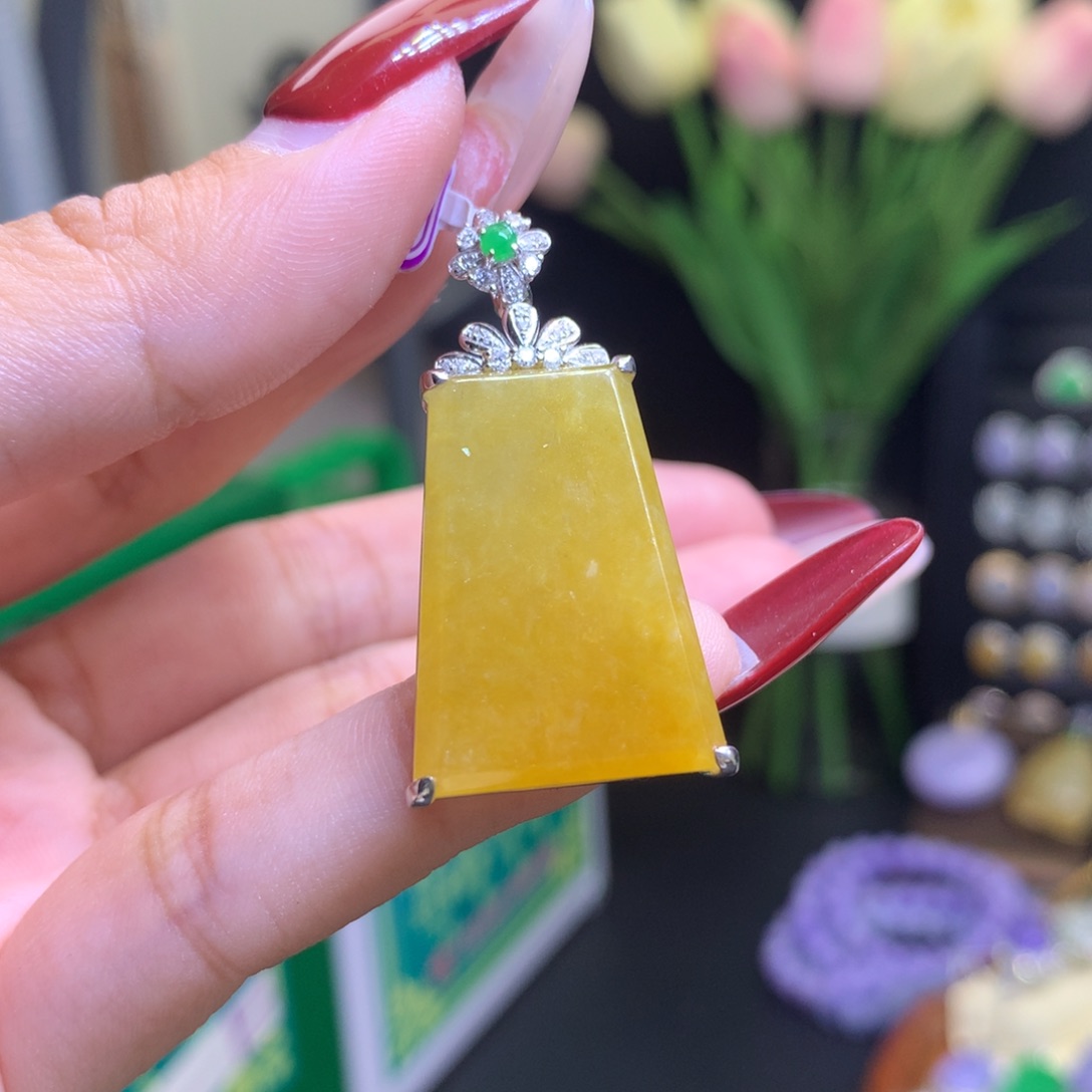 翡翠颈饰18K金镶嵌天然