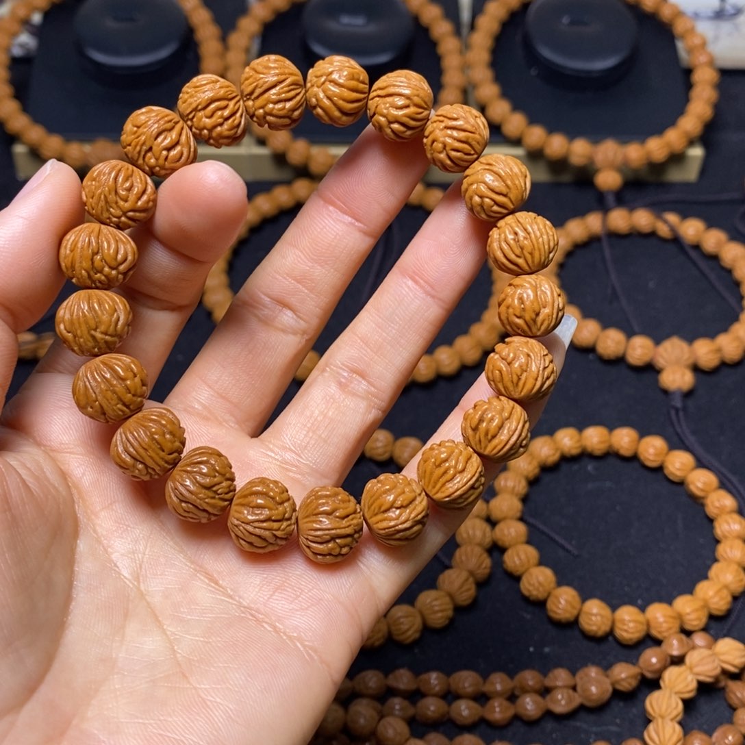 伸***耶手串桃核秦岭文玩桃核手串