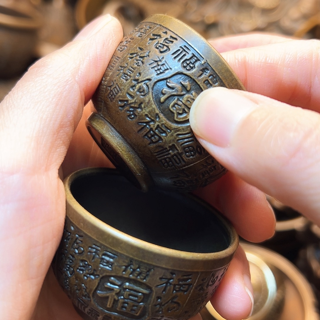 精美铜器工艺品等