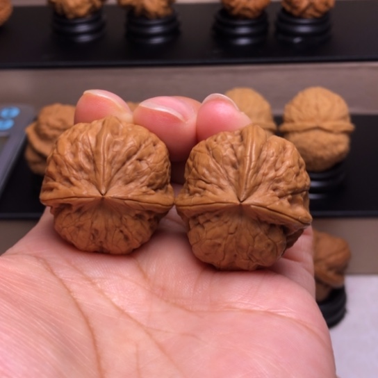 文玩核桃把件聚宝盆三楞23