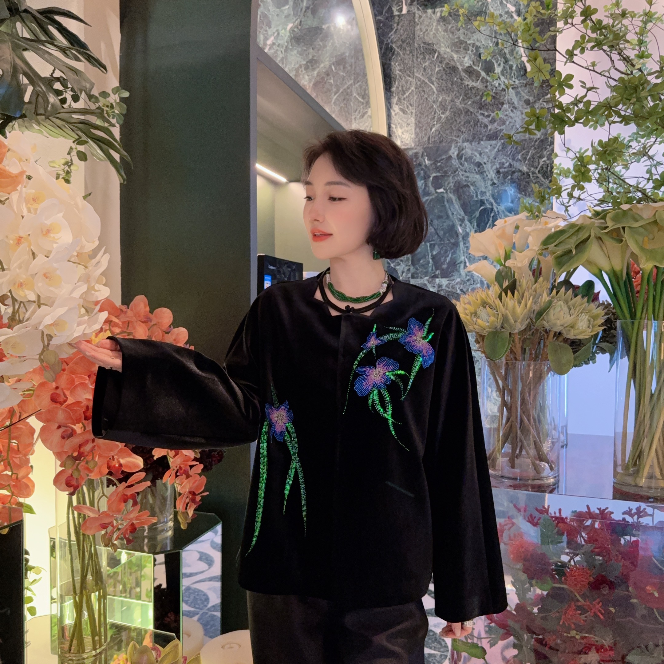 Betty Bairn【夜风铃】高端系列桑蚕丝刺绣外套24B-BW7179