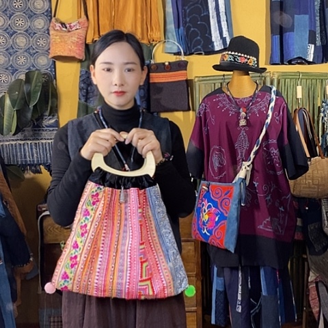 织绣手工制作包包