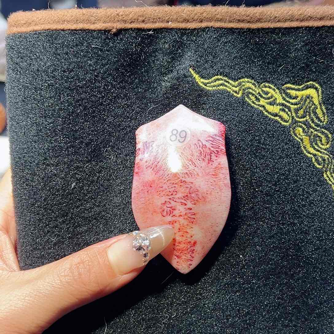 鹿骨吊坠鹿骨材质