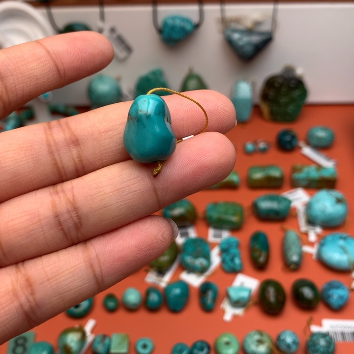 绿松石未镶嵌珠宝奇石