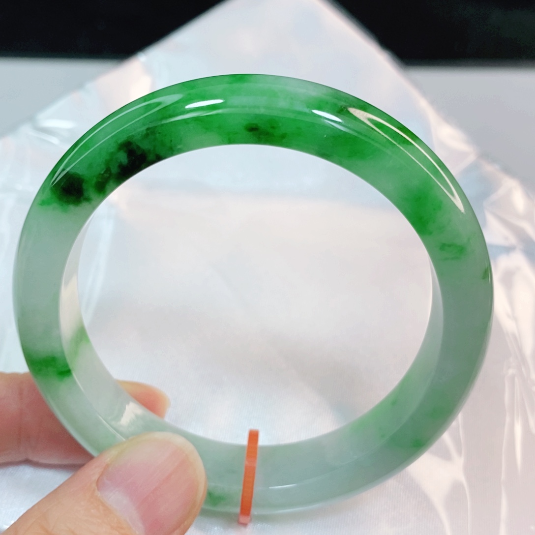 翡翠手镯未镶嵌54.6圈口正圈