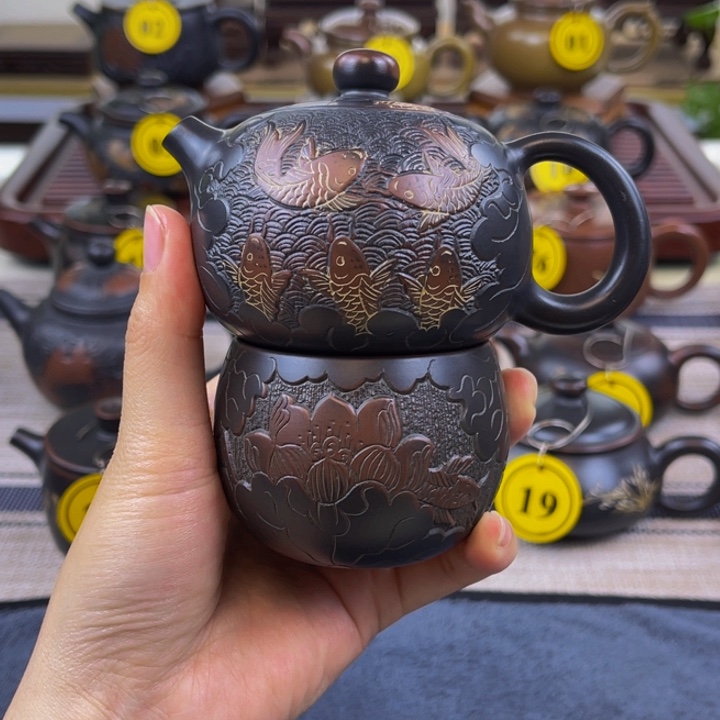 壶四****@坭兴陶原矿坭料制作