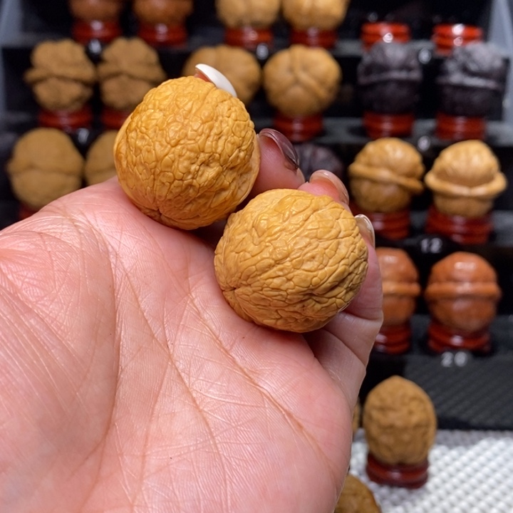 文玩核桃把件小霸王…………09