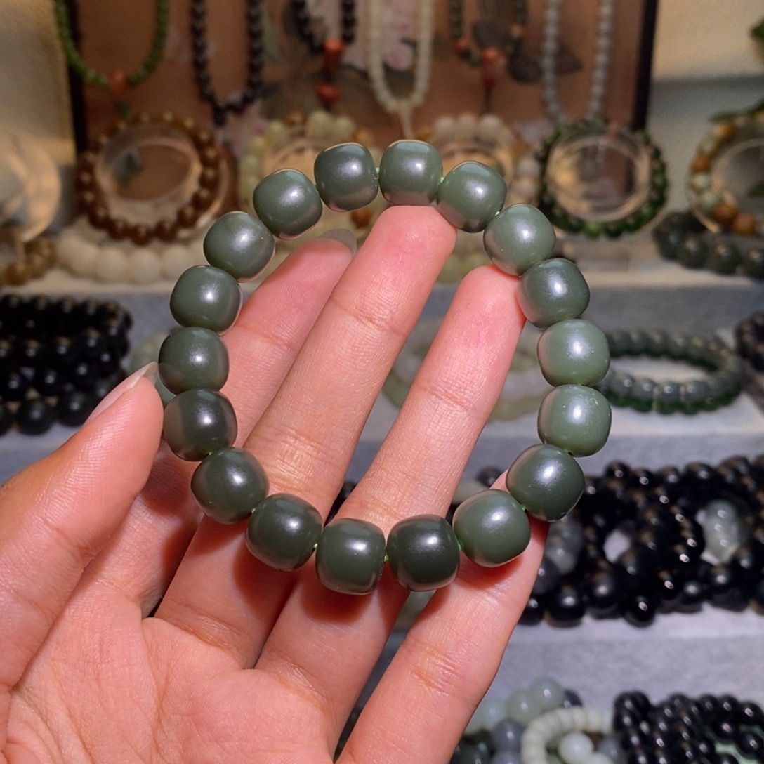 侯***郢手链未镶嵌和田玉