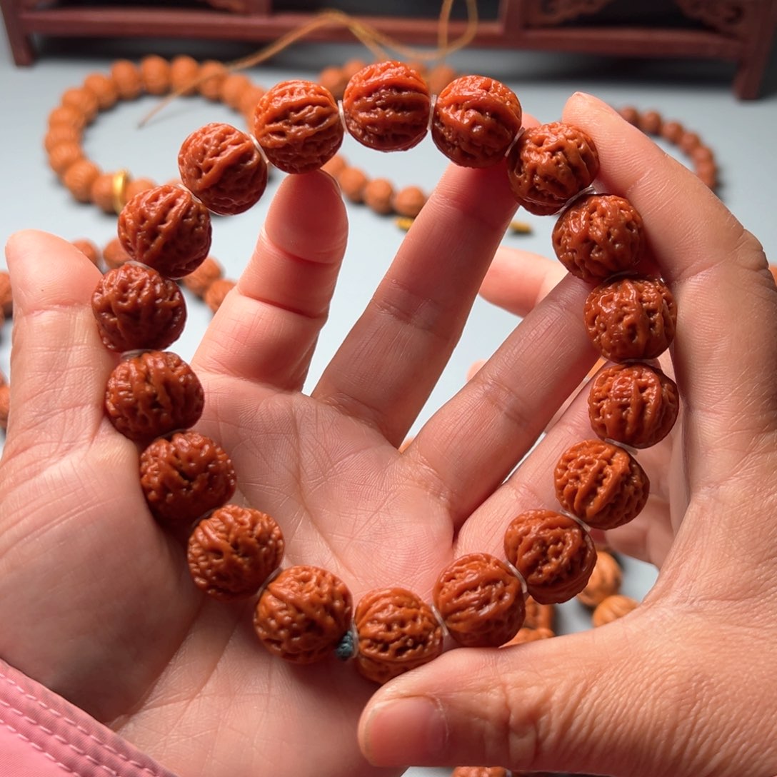 文玩核桃吊坠野生小核桃