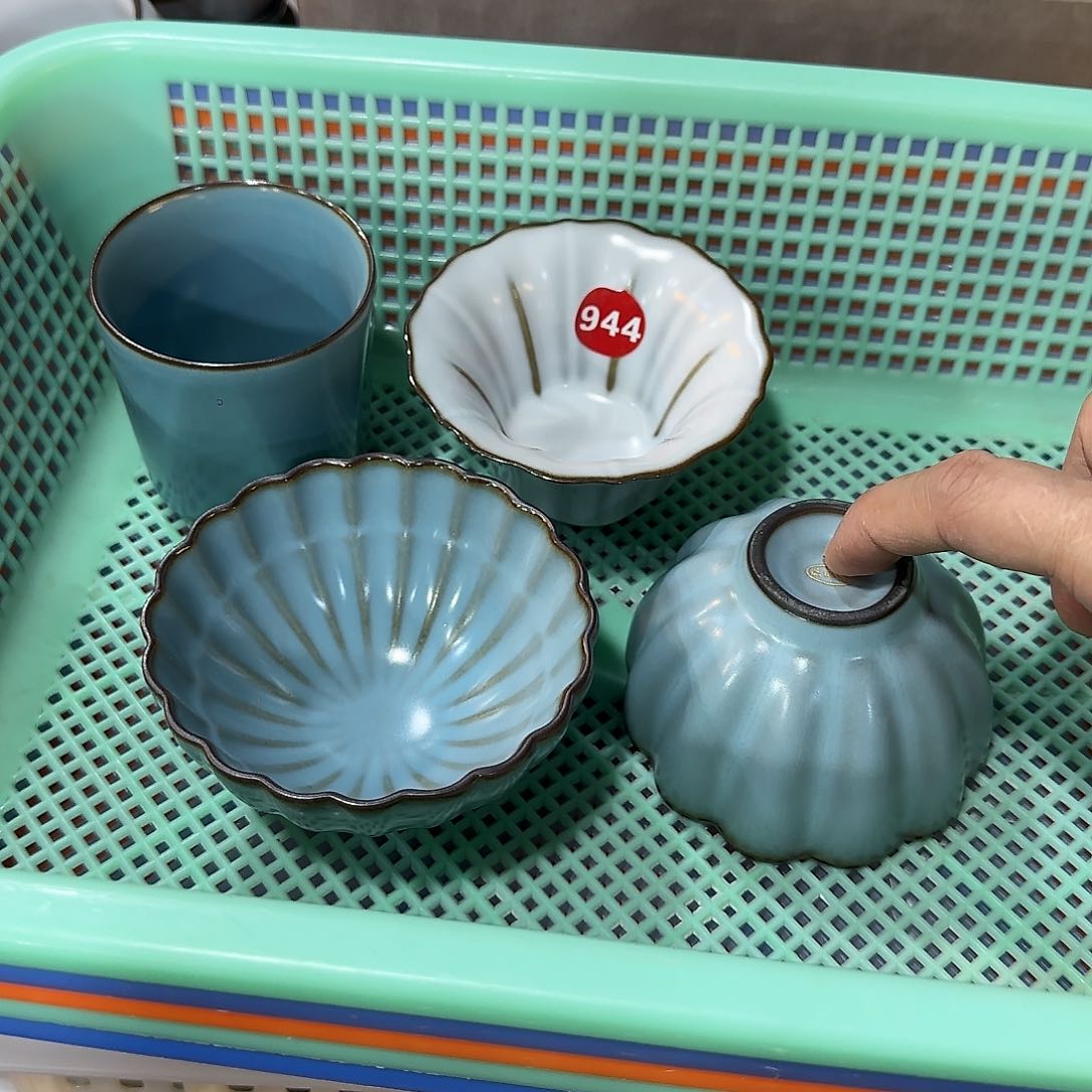 瓷片其中一个送的！！！！！