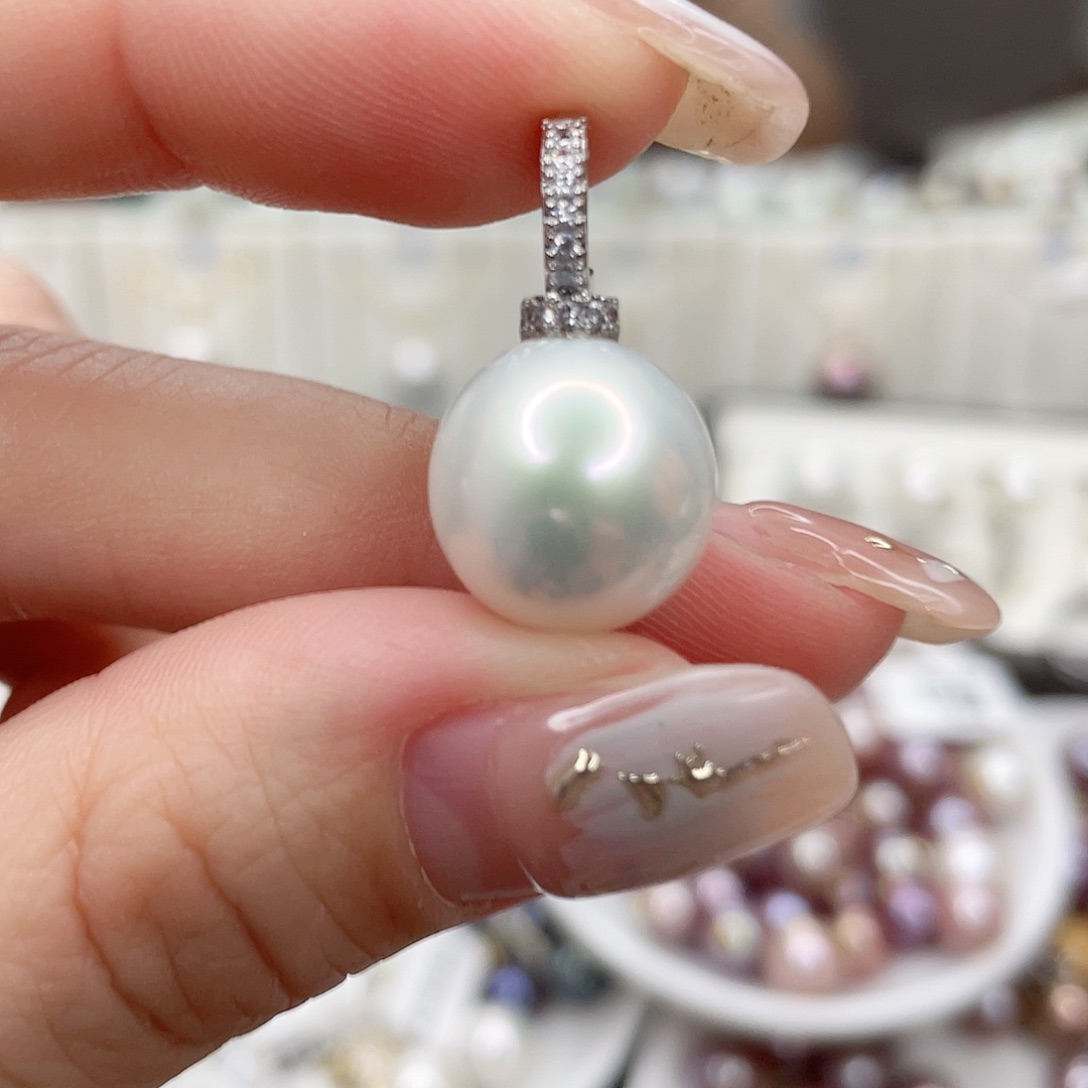 淡水珍珠未镶嵌吊坠(赠链)