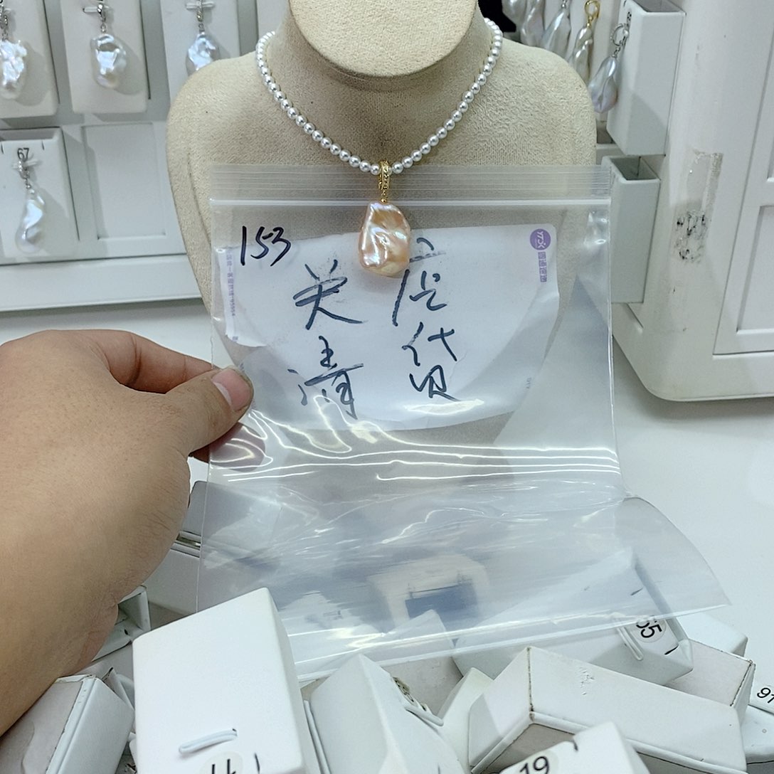 淡水珍珠颈饰合金