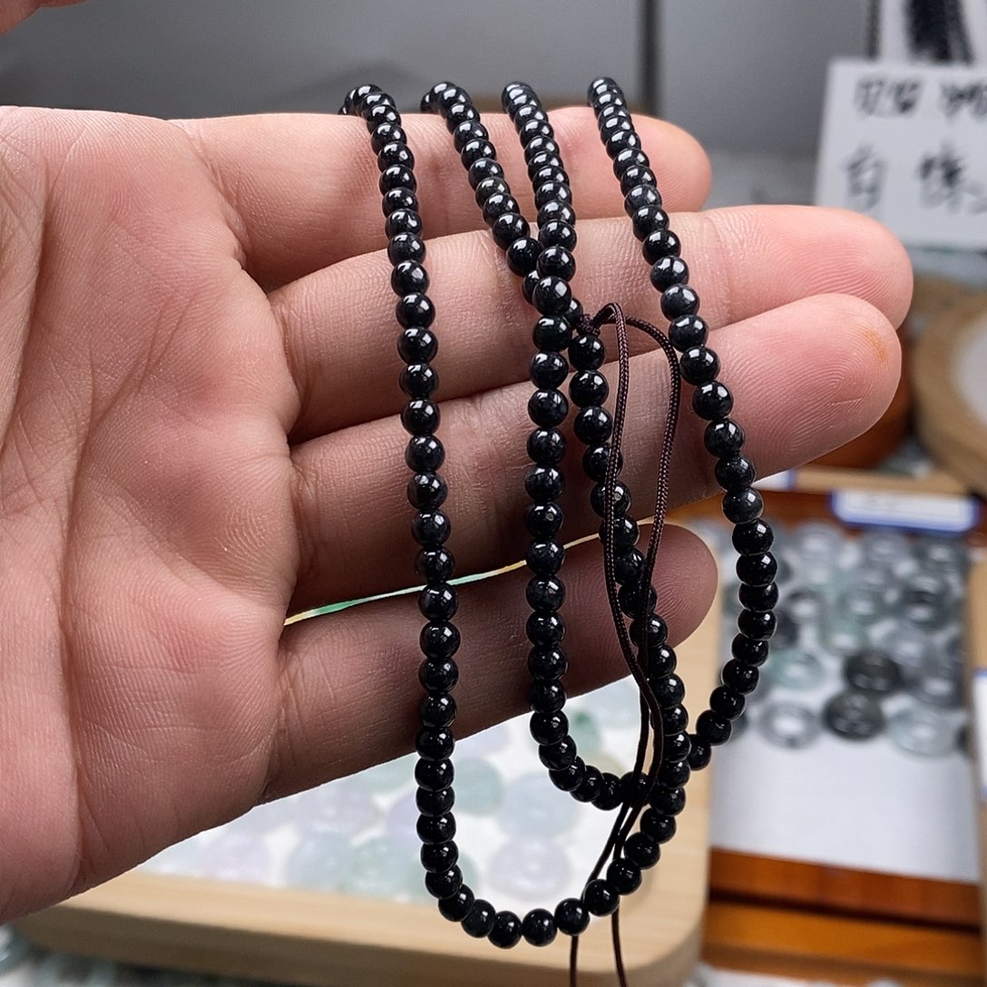 翡翠颈饰未镶嵌乌鸡小项链