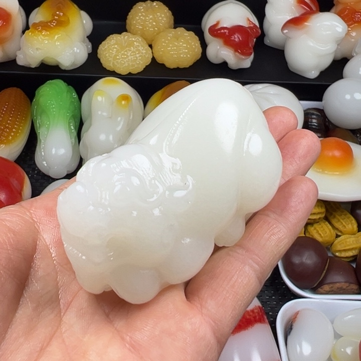 新疆戈壁五彩石金丝