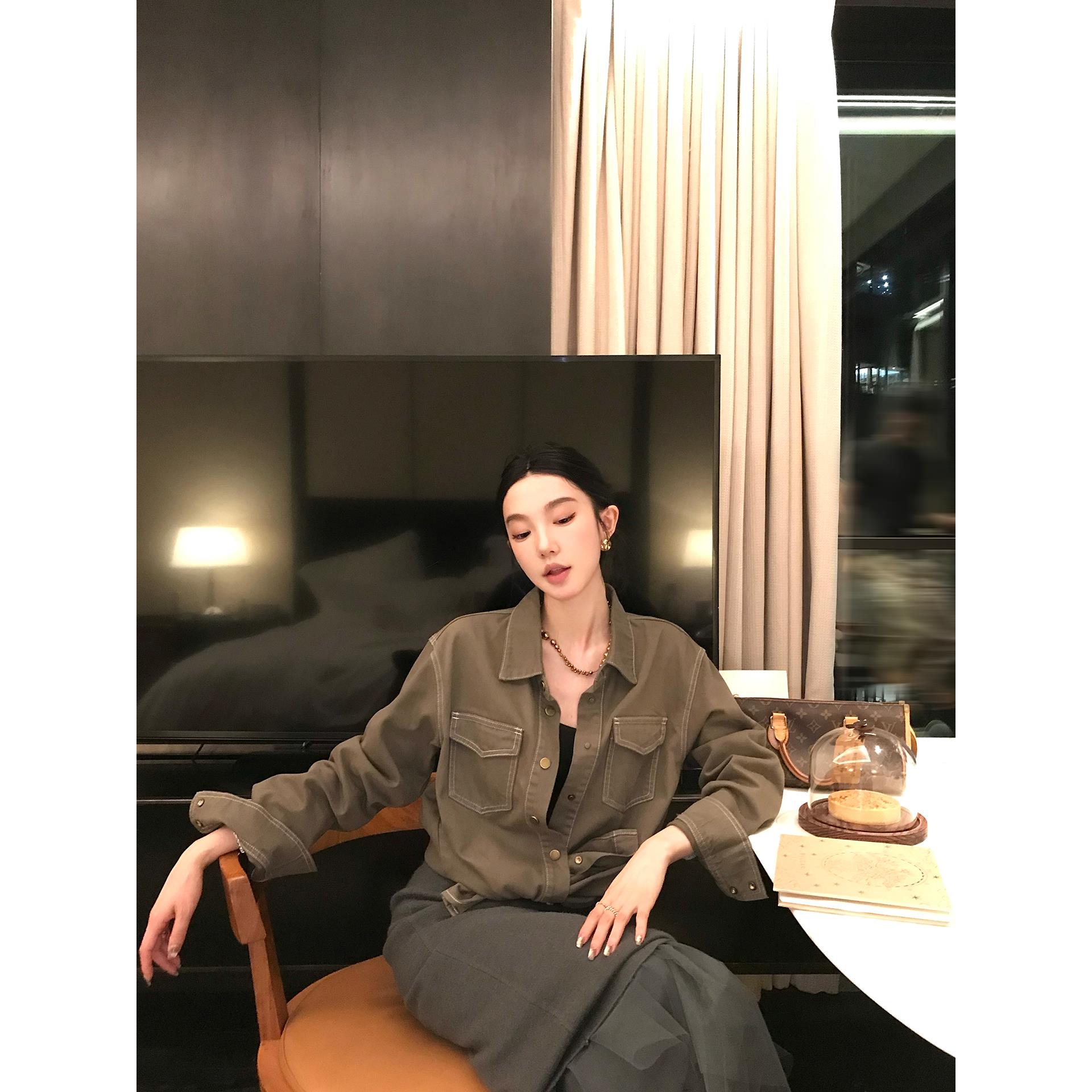 区区欧阳牛仔衬衫外套女秋季新款宽松复古长袖衬衣设计感小众上衣
